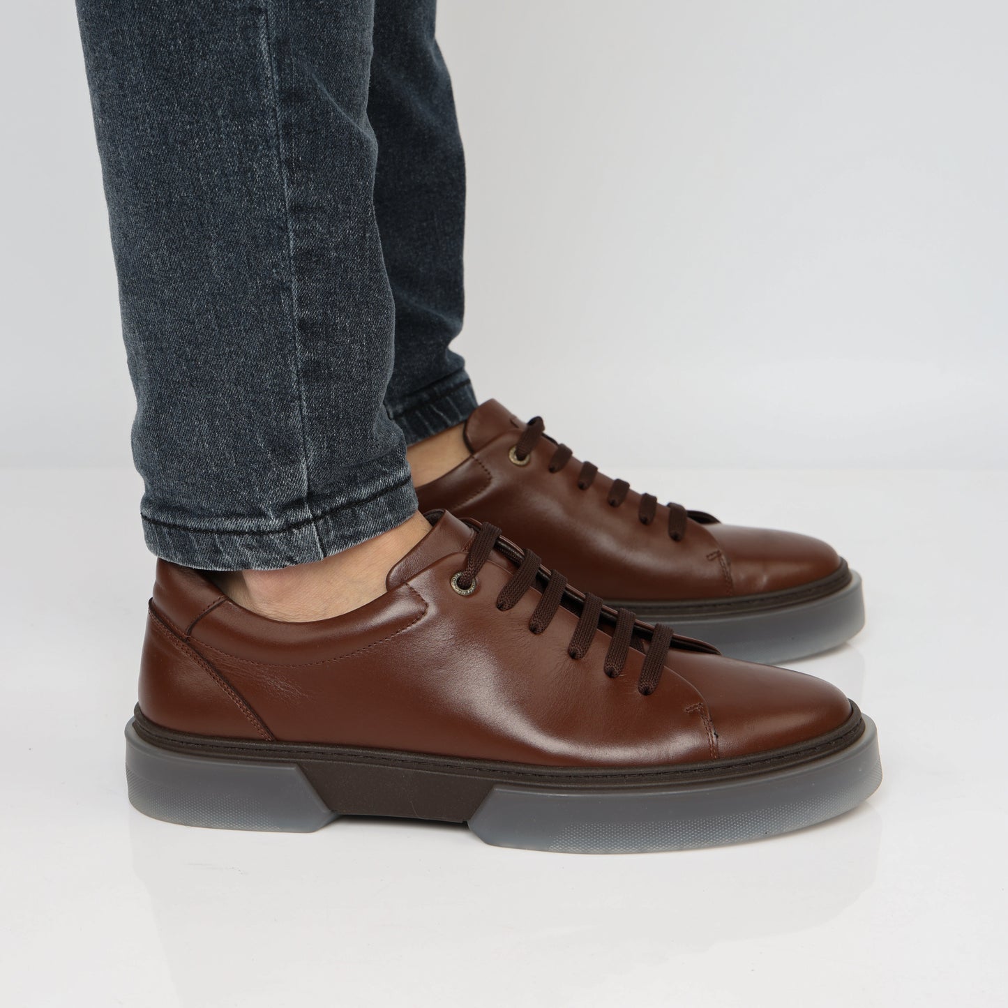 Brown Classic sneakers